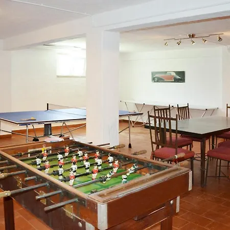 Sleeps 16 Pool Wifi Villa